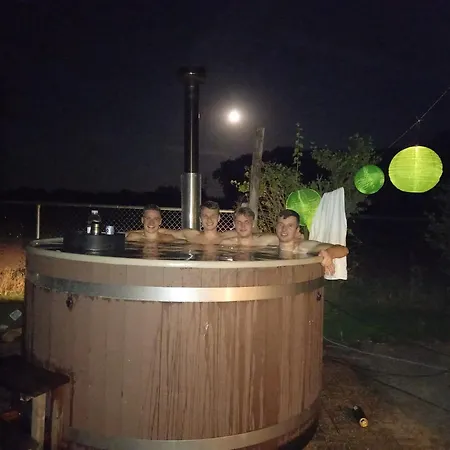 Feriehus Mooie Familie Groepsaccomodatie Aan De Bosrand Overloon