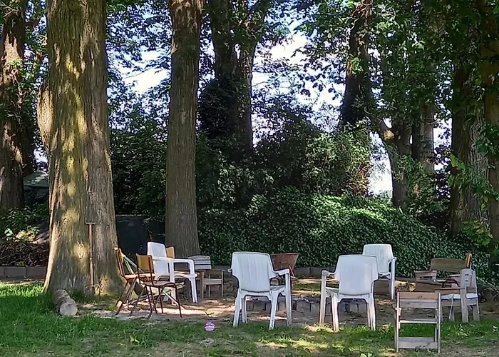 Mooie Familie Groepsaccomodatie Aan De Bosrand Σπίτι διακοπών *