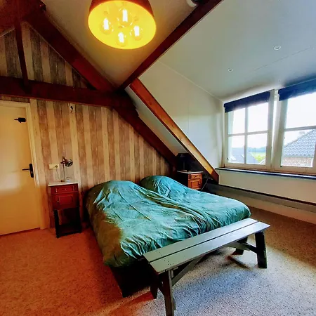 Mooie Familie Groepsaccomodatie Aan De Bosrand 度假居 Overloon